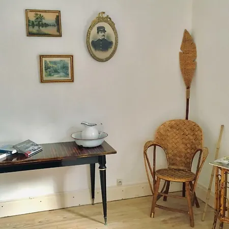 Maison Raphael Kafka Bed & Breakfast *