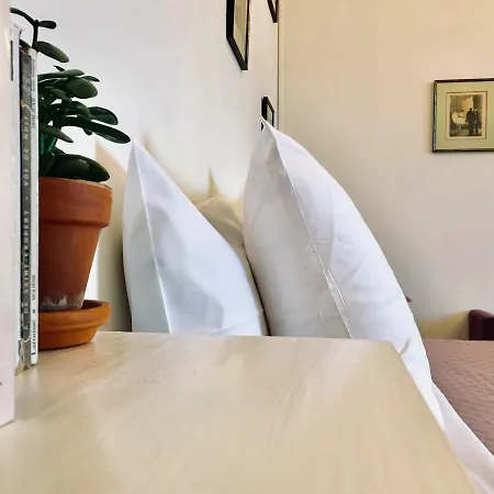 Bed & Breakfast Maison Raphael Kafka