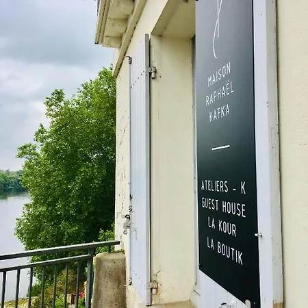 Maison Raphael Kafka Bed & Breakfast *